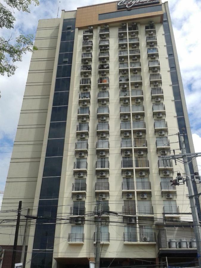 913Cityscape Located At City Center Bacolod Exteriör bild